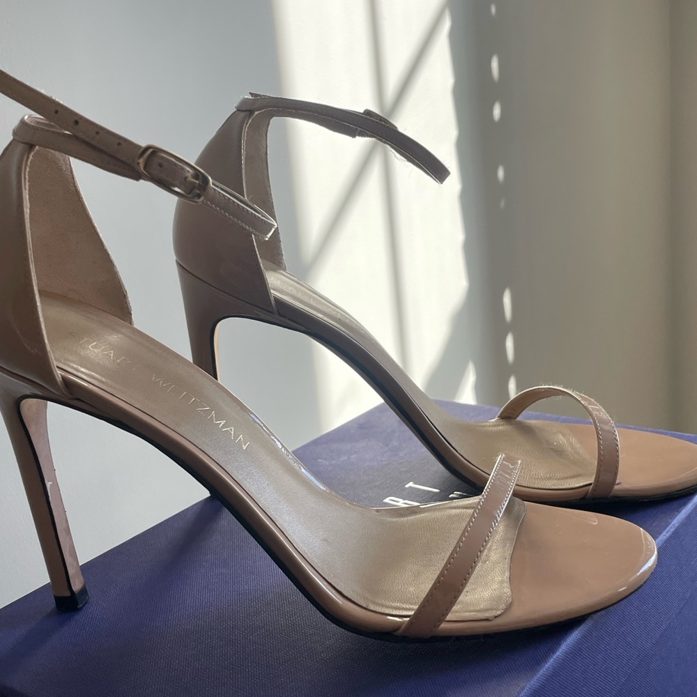 Stuart Weitzman Nude stilettos